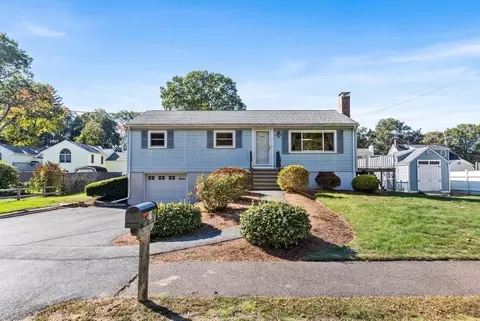 11 Cedarcrest Rd, Wilmington, MA 01887