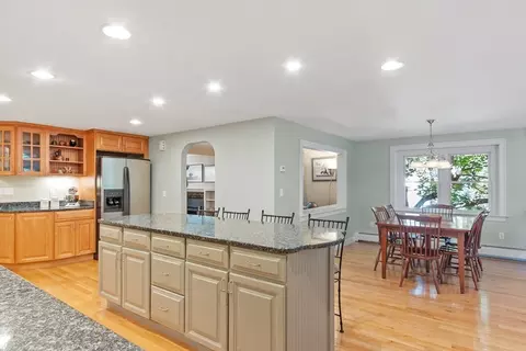 31 Mohawk Dr, Acton, MA 01720 photo 8