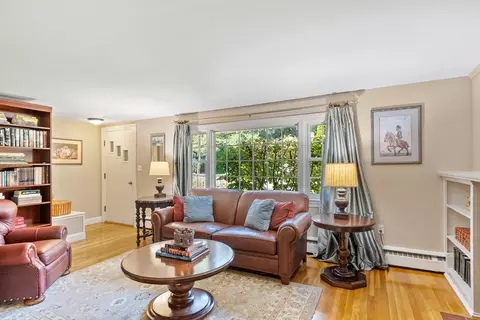 31 Mohawk Dr, Acton, MA 01720 photo 3