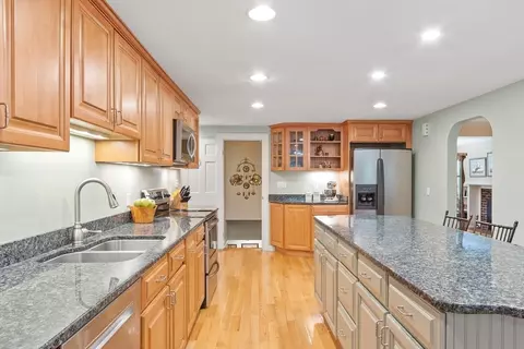 31 Mohawk Dr, Acton, MA 01720 photo 7