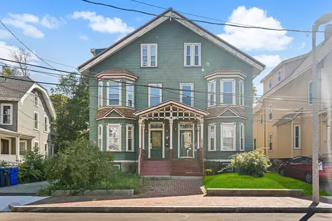 16 Mayfair St, Roxbury, MA 02119