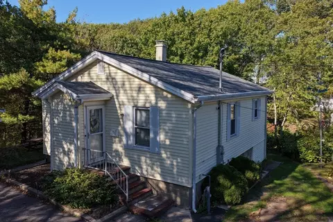 13 Seaview Ave, Saugus, MA 01906