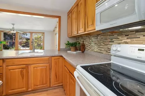 Kitchen - 57 Wescroft Rd, Reading, MA 01867 photo 3 of 6