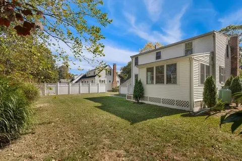 Exterior - 57 Wescroft Rd, Reading, MA 01867 photo 3 of 7