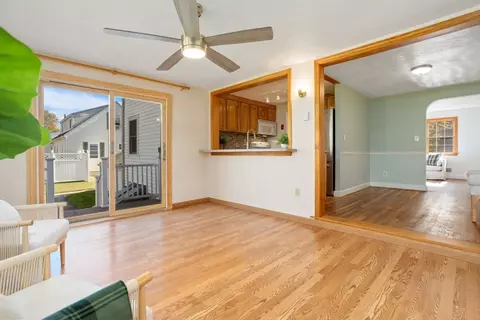 Living - 57 Wescroft Rd, Reading, MA 01867 photo 5 of 7
