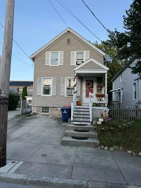 8 Shawmut Ave, New Bedford, MA 02740