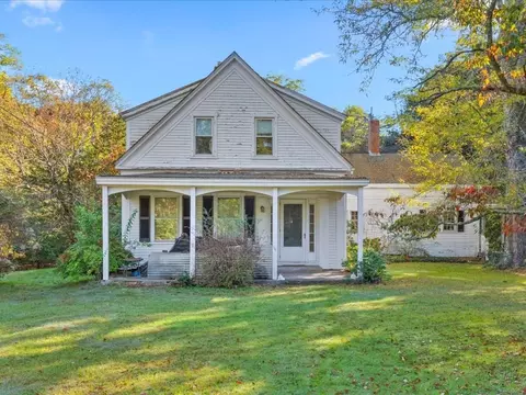 1141 Tremont St, Duxbury, MA 02332