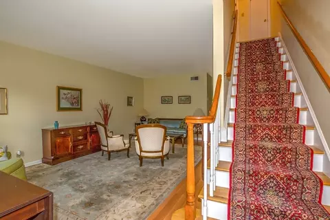 52 Smithfield Ct #52, Springfield, MA 01108 photo 3