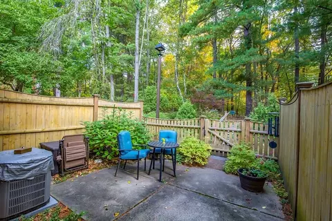 52 Smithfield Ct #52, Springfield, MA 01108 photo 25