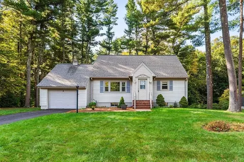 5 Pineview Ter, Mansfield, MA 02048