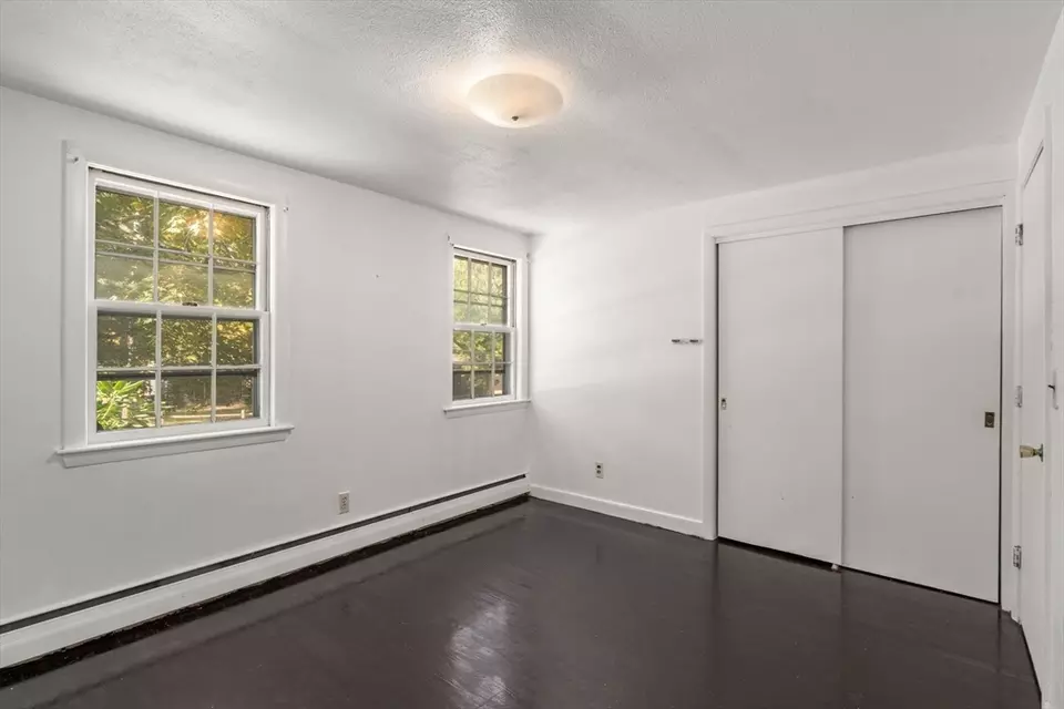 Bedroom - 102 Smith Dr, Westwood, MA 02090 photo 3 of 4