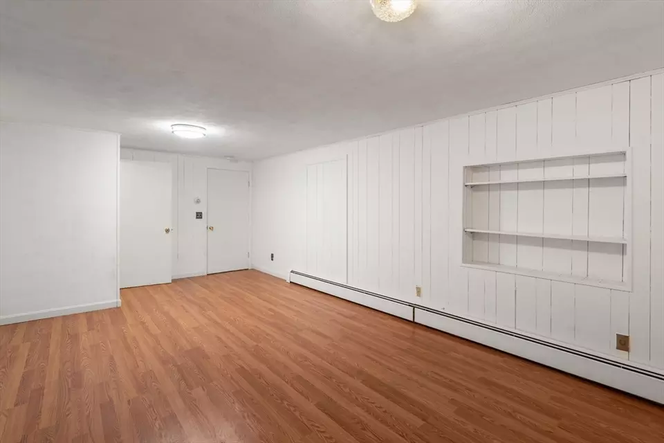 Living - 102 Smith Dr, Westwood, MA 02090 photo 5 of 5