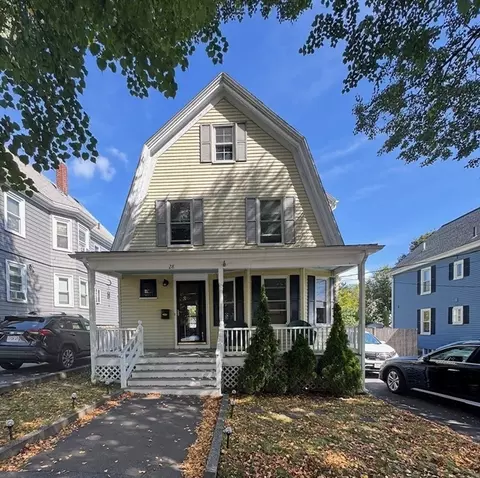 28 Dunlap St, Salem, MA 01970