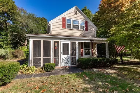 251 Bacon St, Waltham, MA 02451