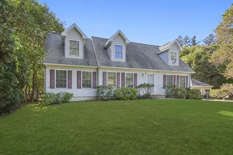 11 Maplewood Rd, Millbury, MA 01527