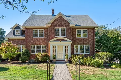 27 Chesterfield Rd, Newton, MA 02465