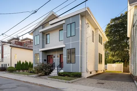 35 Bacon St #35, Watertown, MA 02472