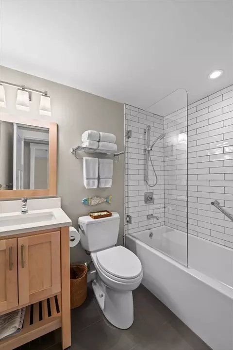 49 Thurston Point Rd, Gloucester, MA 01930 photo 22