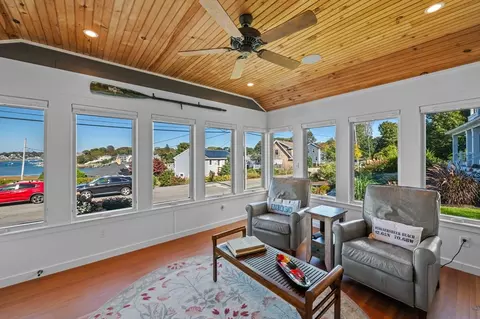 49 Thurston Point Rd, Gloucester, MA 01930 photo 17