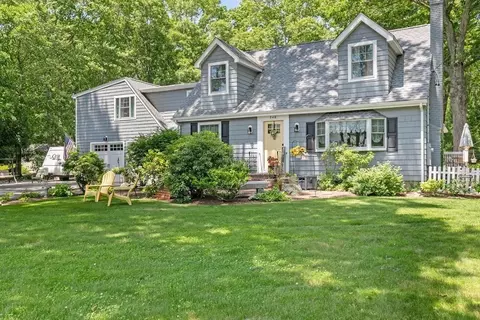 546 Towne St, North Attleboro, MA 02760