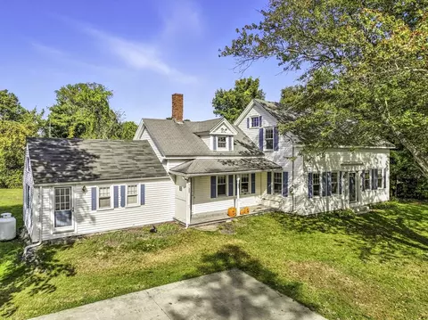 17 Oak St, Westborough, MA 01581