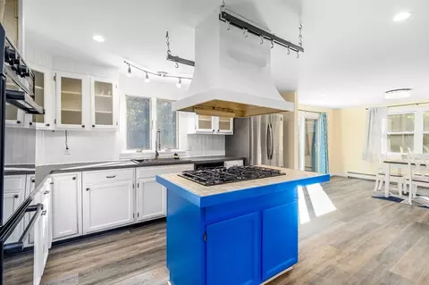 Kitchen - 330 Hay Rd, Eastham, MA 02642 photo 2 of 3