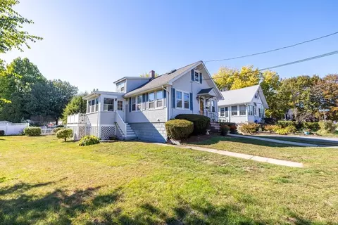 20 Oak St, Stoneham, MA 02180