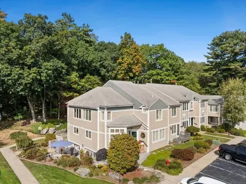 701 Winthrop St #312, Taunton, MA 02780