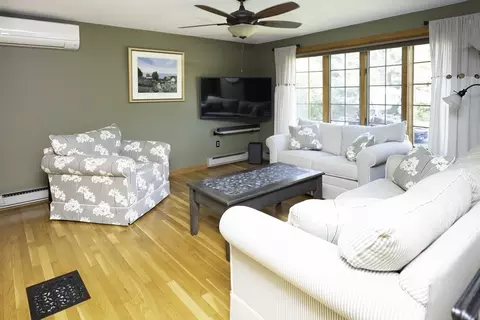 21 Laurel Ln, Raynham, MA 02767 photo 12
