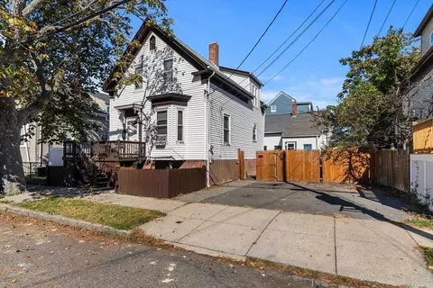 25-27 Bulfinch St, Lynn, MA 01904
