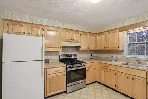 8 Glenn Dr, Maynard, MA 01754 photo 8