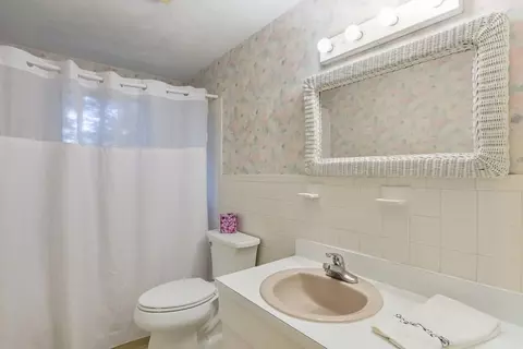 8 Glenn Dr, Maynard, MA 01754 photo 12