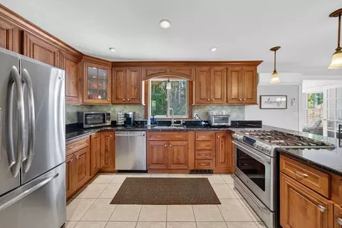 13 Fairway Dr, Acushnet, MA 02743 photo 12