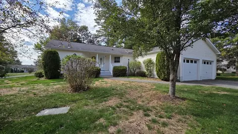 1103 Green St, Middleboro, MA 02346