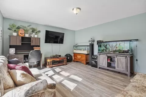 28 Old County Rd, Ashburnham, MA 01430 photo 5