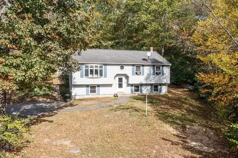 28 Old County Rd, Ashburnham, MA 01430