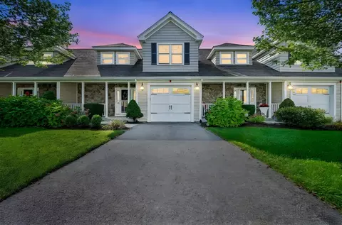 31 Peaslee Cir #31, Middleton, MA 01949