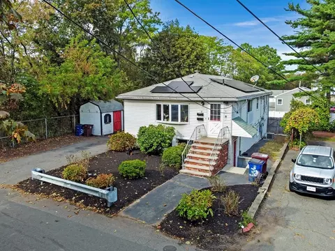 38 Oakwood Ave, Revere, MA 02151