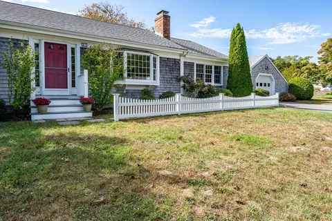 21 Wilton Dr, Centerville, MA 02632 photo 2