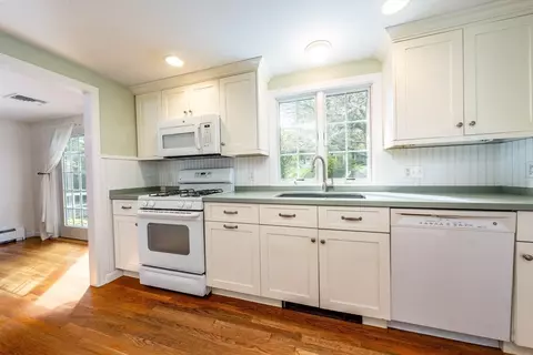21 Wilton Dr, Centerville, MA 02632 photo 12