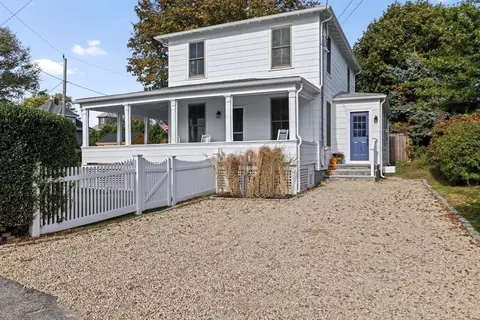 92 Hampton Cir, Hull, MA 02045 photo 4