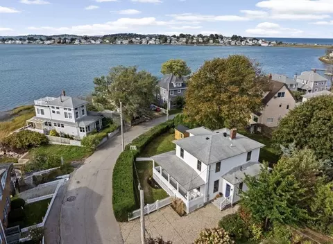 92 Hampton Cir, Hull, MA 02045