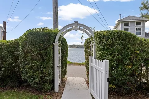 92 Hampton Cir, Hull, MA 02045 photo 8
