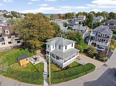 92 Hampton Cir, Hull, MA 02045 photo 3