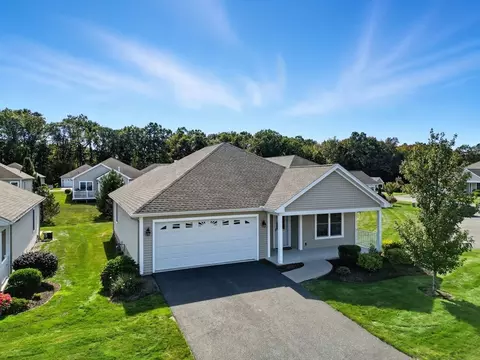 116 Cherry Dr #116, Wilbraham, MA 01095