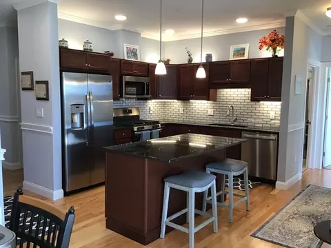2 Mariners Way #306, Plymouth, MA 02360