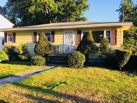 770 Princeton Blvd, Lowell, MA 01851