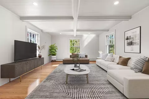 Living - 9 Locust St, Woburn, MA 01801 photo 1 of 2