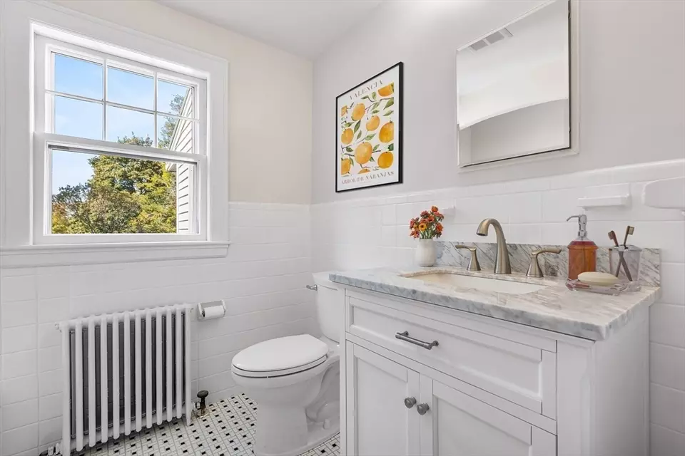 Bath - 9 Locust St, Woburn, MA 01801 photo 1 of 1
