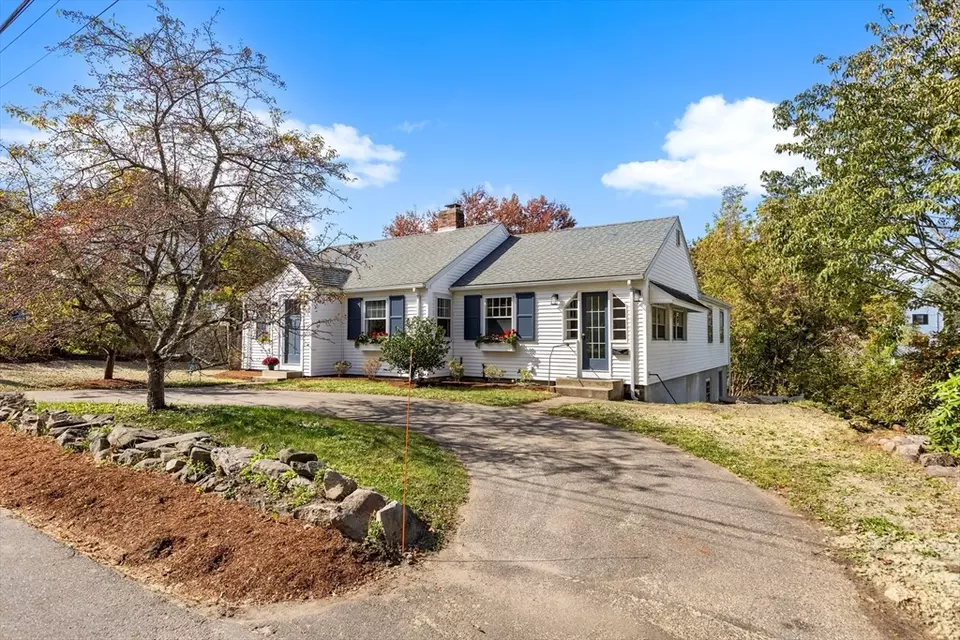 Exterior - 9 Locust St, Woburn, MA 01801 photo 1 of 3